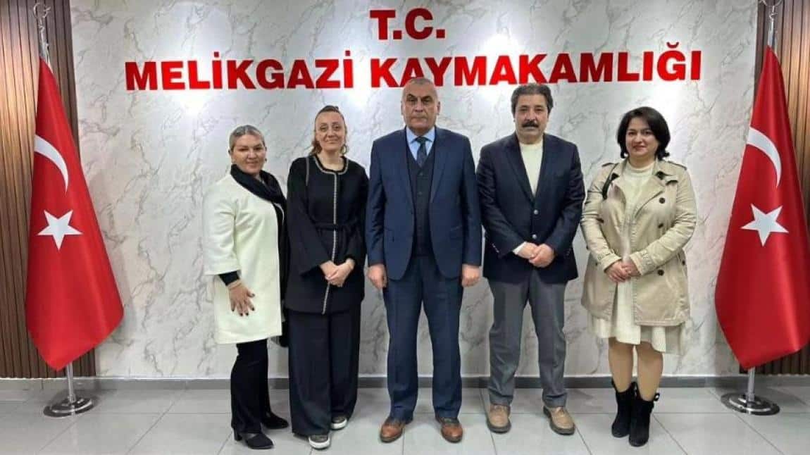 İlçe Milli Eğitim Müdürümüz Sayın Hacı KAYA'yı ziyaret...
